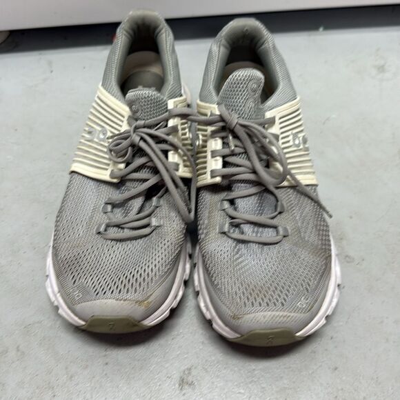 On Cloud Running Gray and Cream Athletic Shoes with Cushioned Soles - Size 9 - Picture 2 of 5